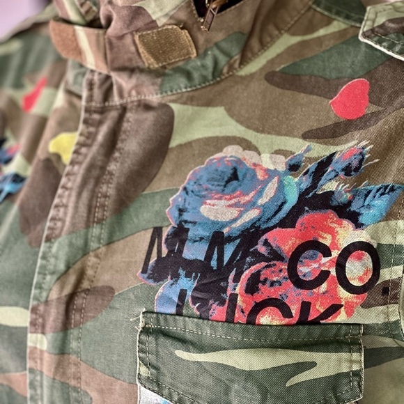 SKYEYE rare camo with floral design  jacket. - Picture 3 of 9